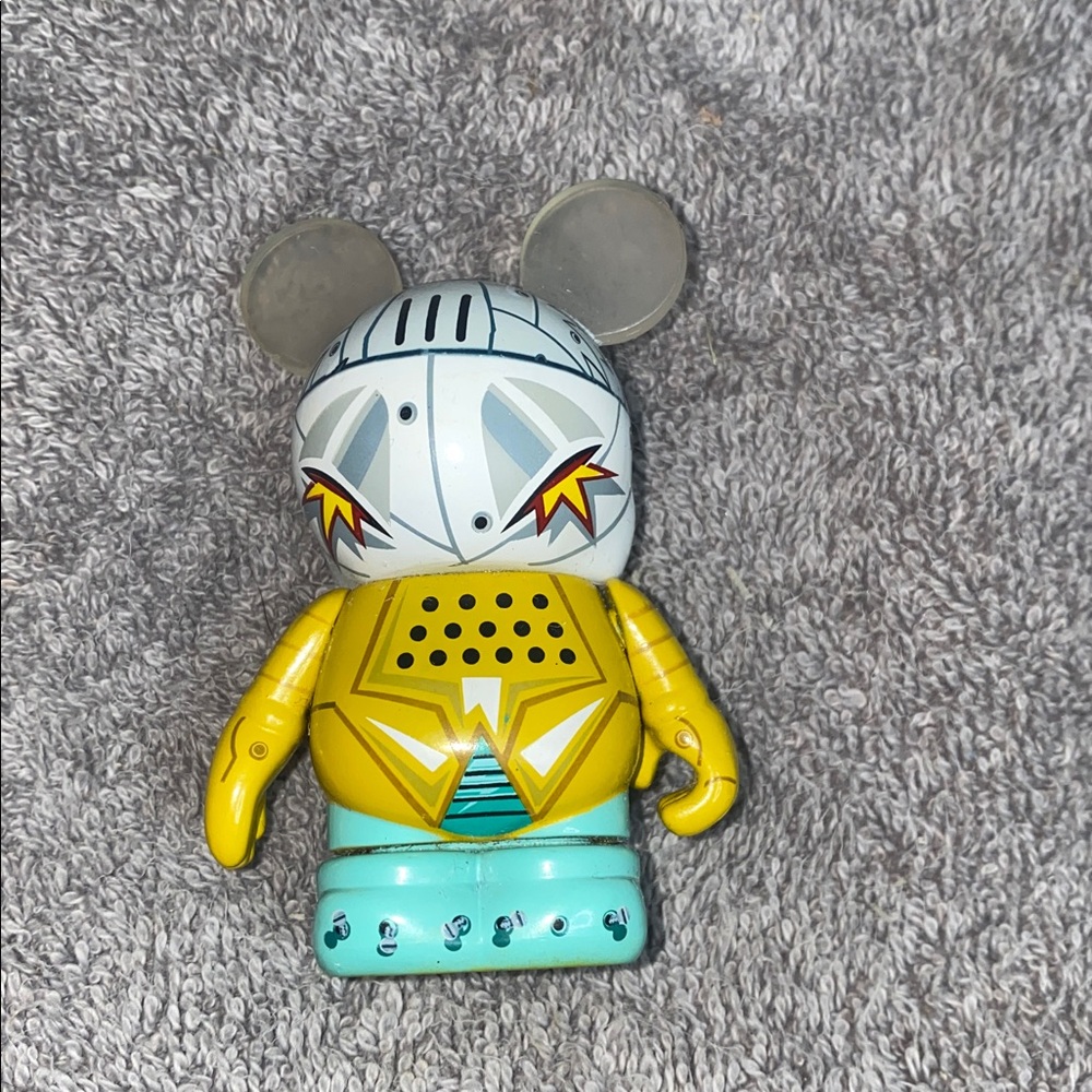 🌵 Retired Disney Vinylmation Mad Hatter from the "Robots 3" series! - Picture 2 of 3